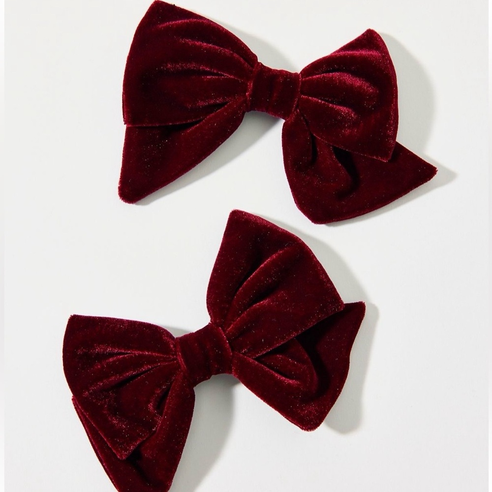 Urban Outfitters NWT Burgundy Velvet Hair Bow Set